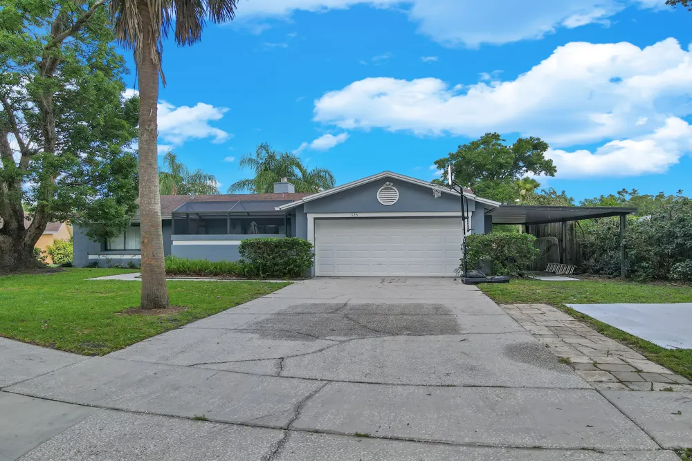 Single-family home on Eastport Drive in Longwood, Florida